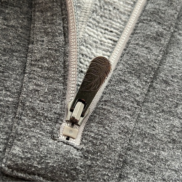 Tommy Bahama Half Zip Reversible Pullover Sweatshirt Small - Picture 2 of 6